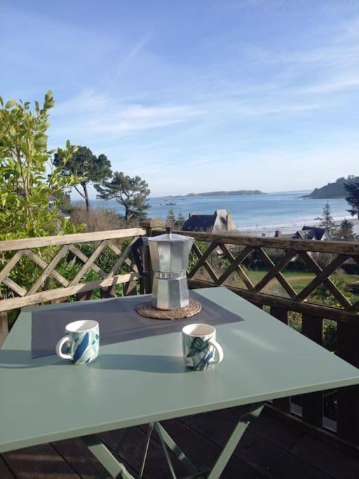 Studio Vue Mer - Plage De Trestraou Perros-Guirec Exteriör bild
